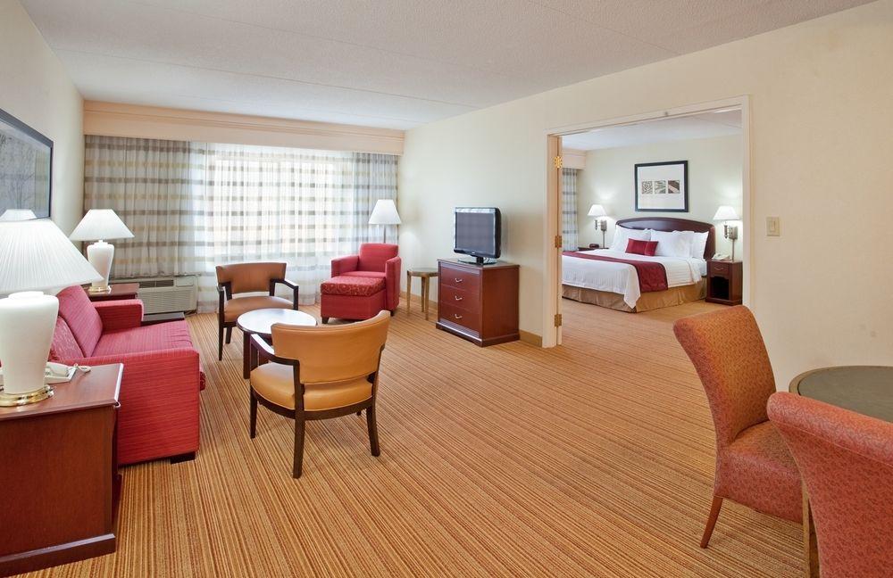 Courtyard By Marriott Toronto Маркем Экстерьер фото