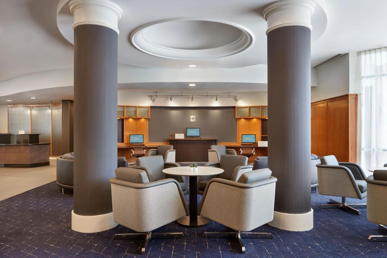 Courtyard By Marriott Toronto Маркем Экстерьер фото