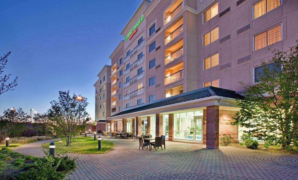 Courtyard By Marriott Toronto Маркем Экстерьер фото