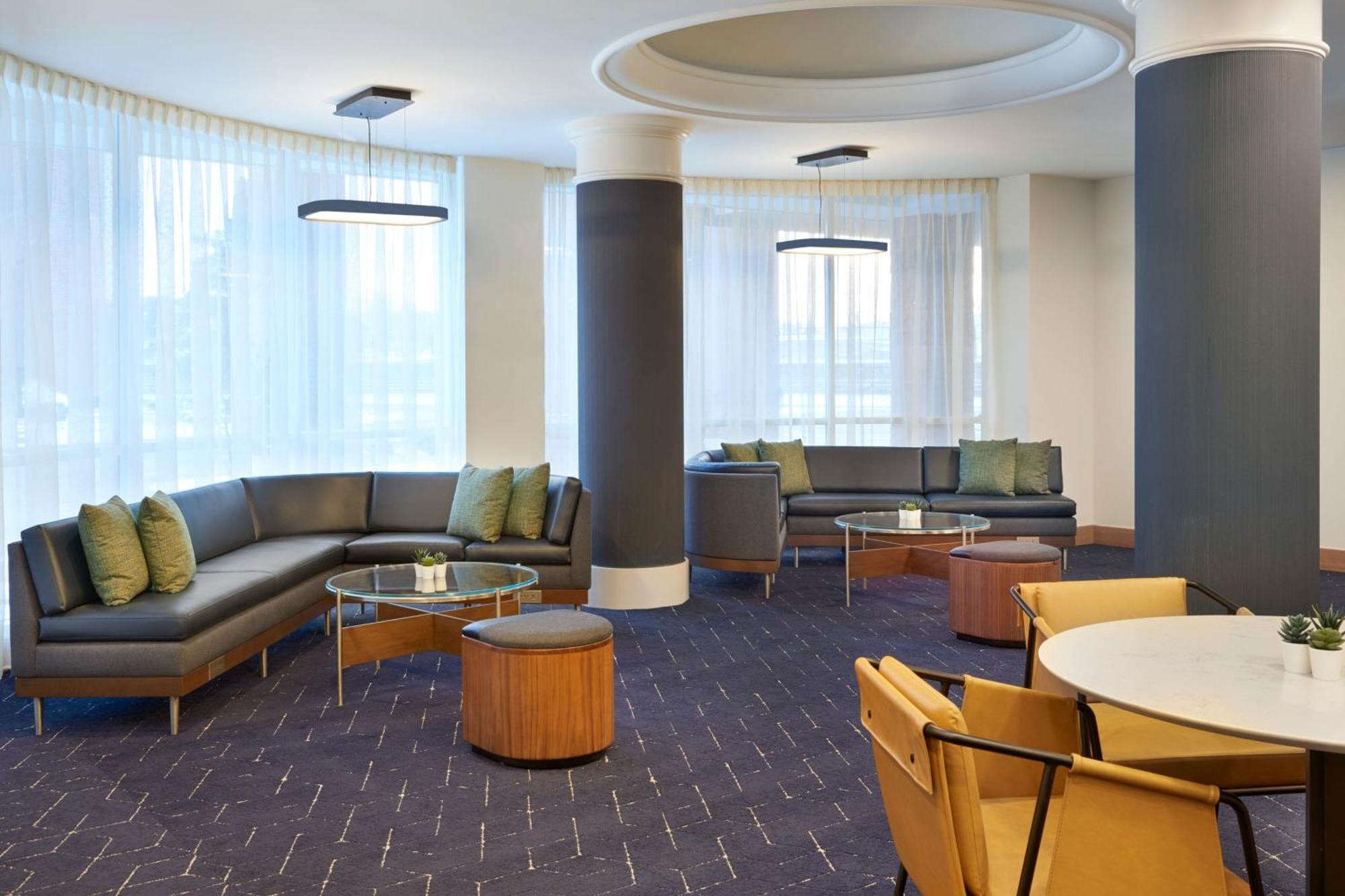 Courtyard By Marriott Toronto Маркем Экстерьер фото
