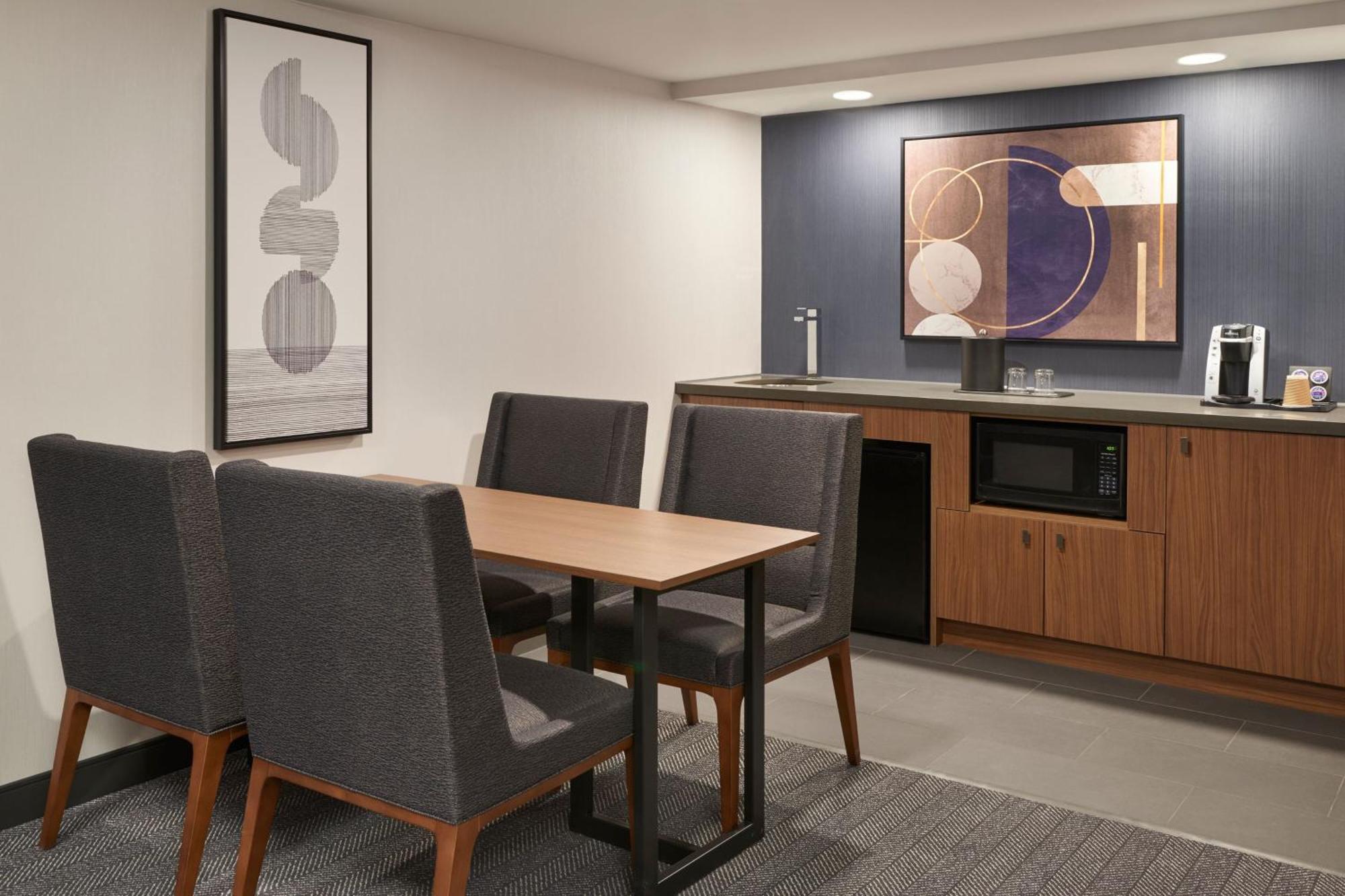 Courtyard By Marriott Toronto Маркем Экстерьер фото