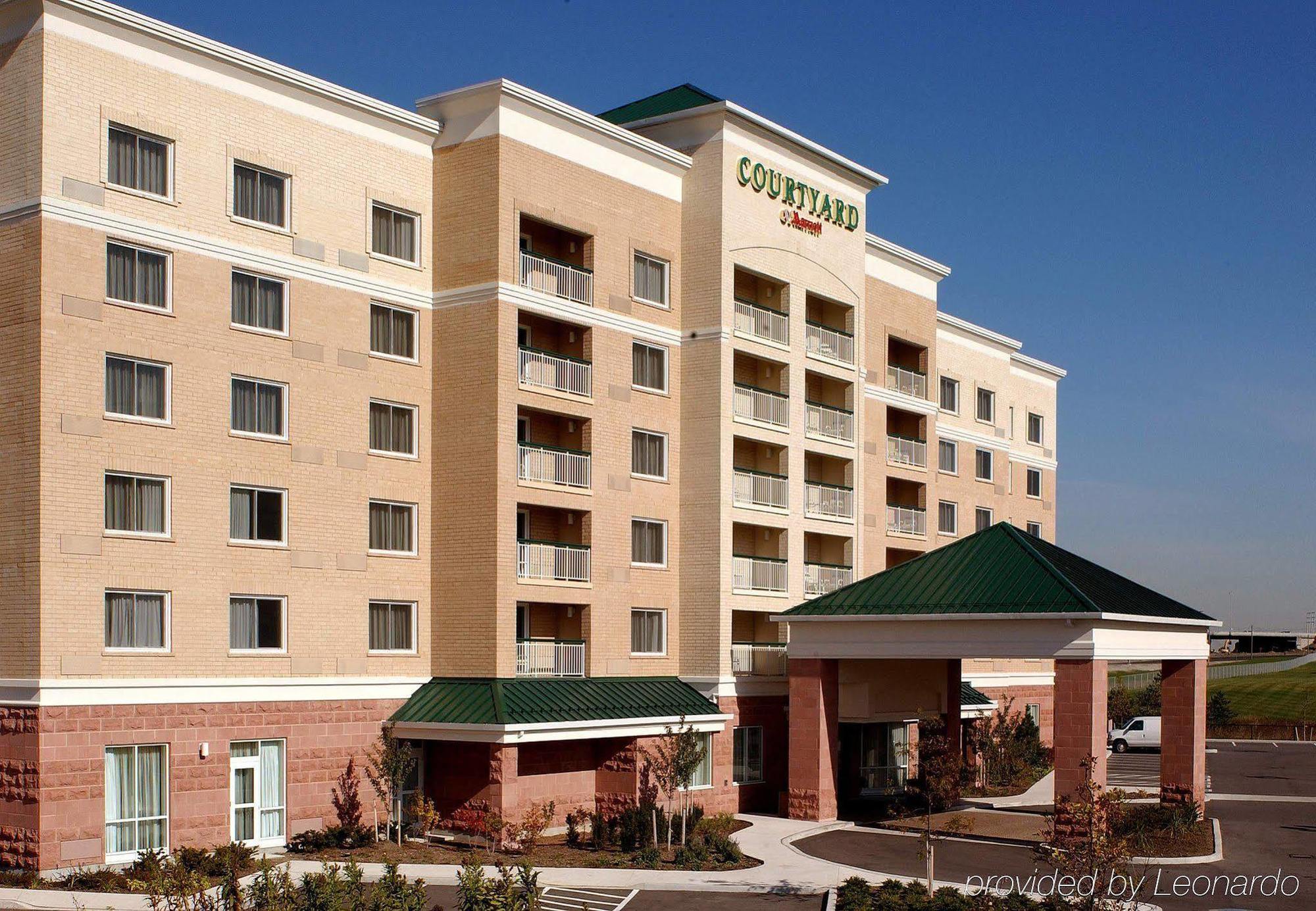 Courtyard By Marriott Toronto Маркем Экстерьер фото